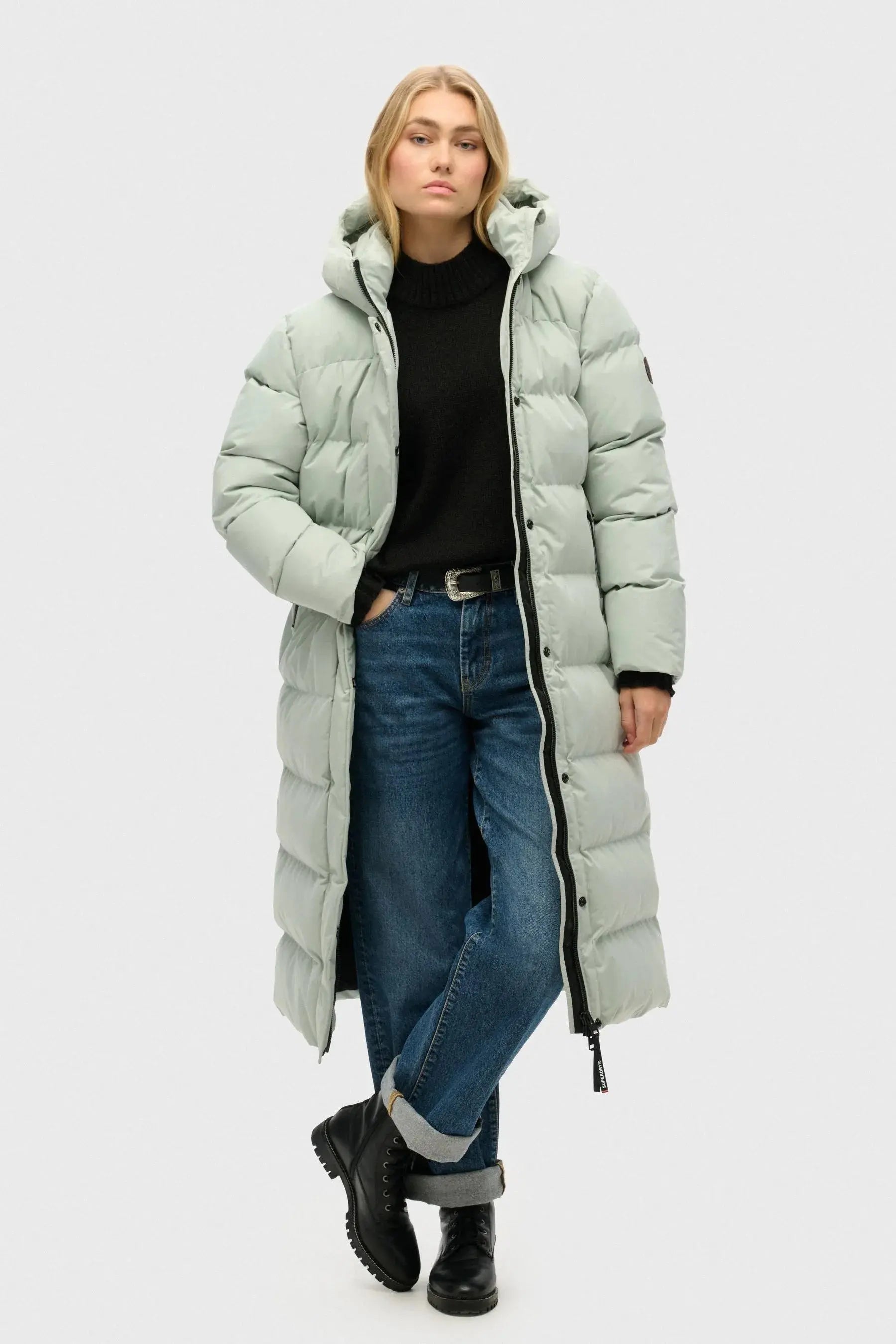 Light Blue Warm, Stylish & Durable Women Long Puffer Jackets Padded Zip Up Quilted Lined Bubble Coat For Winter Cold Weather