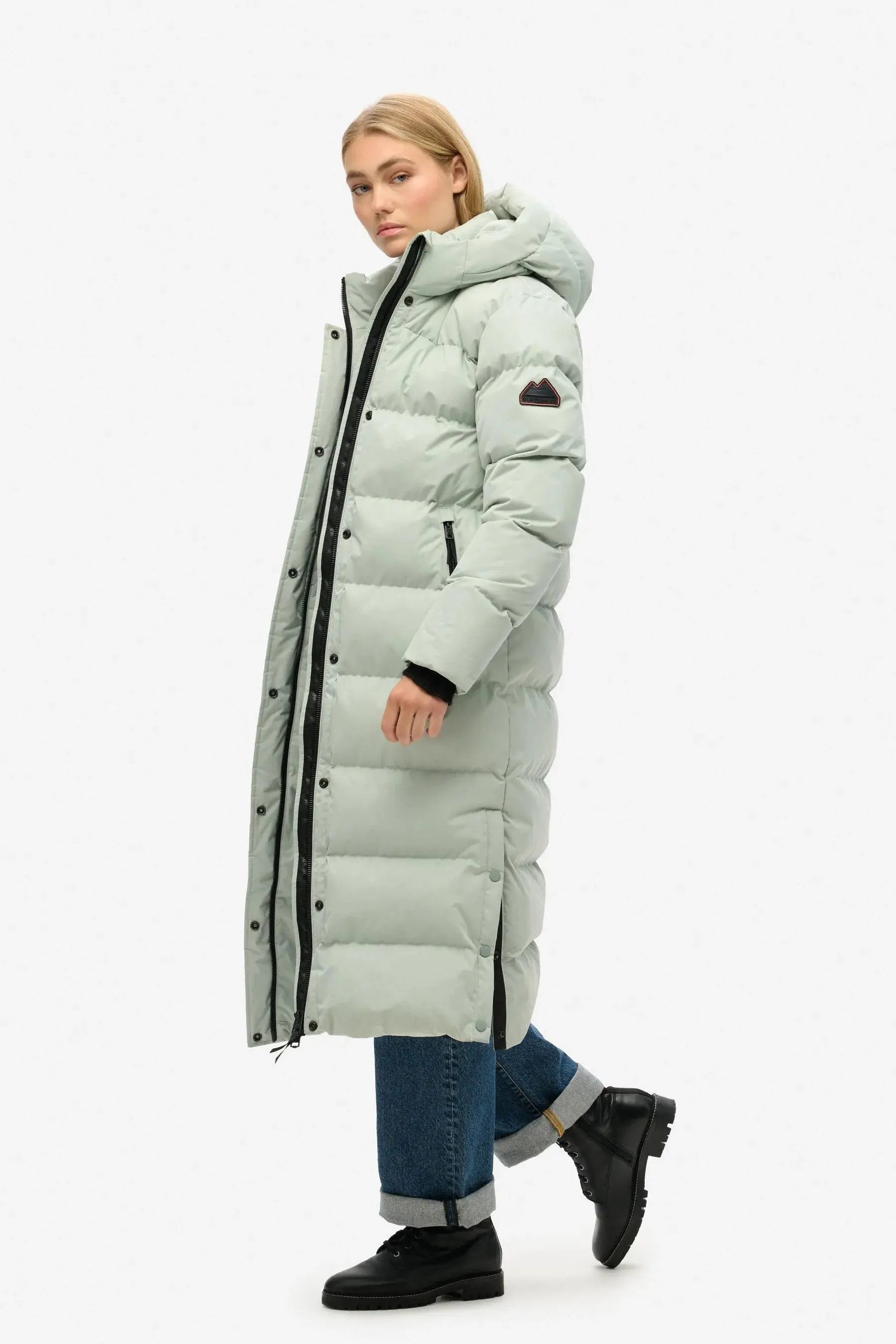 Light Blue Warm, Stylish & Durable Women Long Puffer Jackets Padded Zip Up Quilted Lined Bubble Coat For Winter Cold Weather