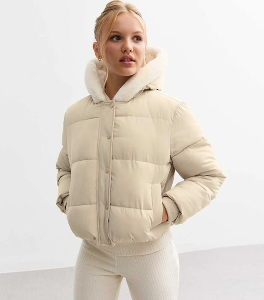 White Warm, Stylish & Durable Women Hooded Cropped Puffer Jackets Padded Zip Up Quilted Lined Bubble Coat For Winter Cold Weather